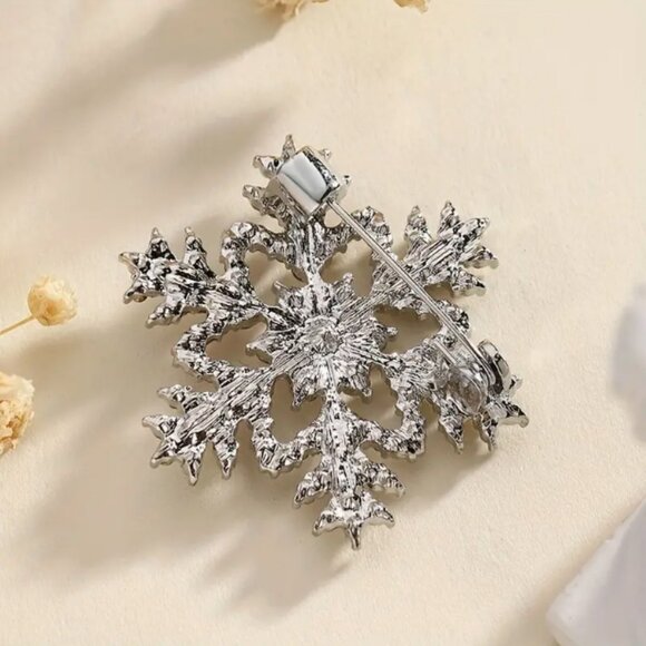 🍏50% OFF/3+...Snowflake Christmas Brooch - Picture 4 of 7